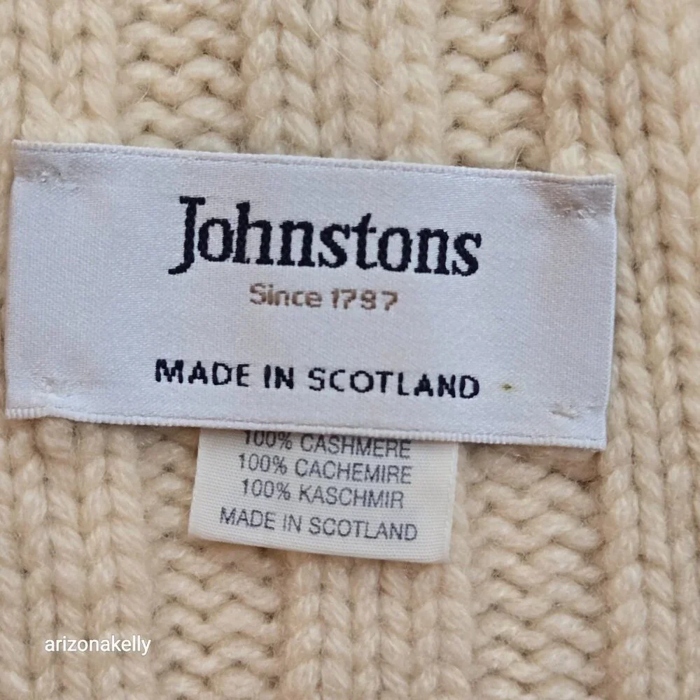 Johnstons Cashmere Scarf Ribbed Thick Ivory